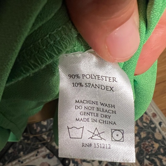 Michelle McDowell green pullover smocked dress with ruffle size large puff - Picture 8 of 8